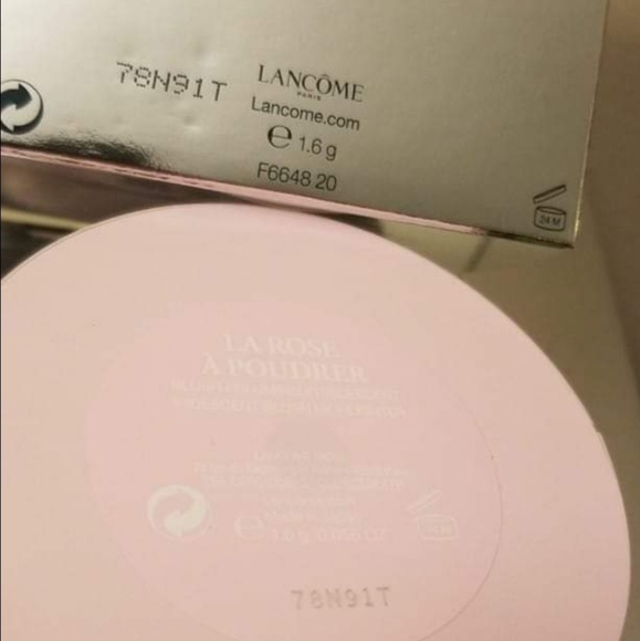 ❌ SOLD ❌ Host Pick!🌸 Lancôme LA Rôse Highlighter - Picture 6 of 8